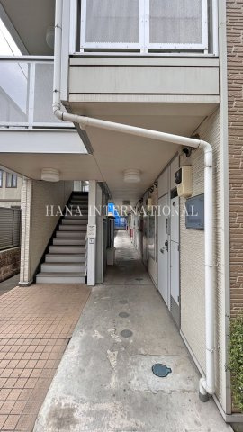 レオパレスカプリコーン２１のエントランス