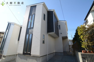 【外観】 | 海老名市国分寺台1丁目　新築戸建て　全２棟　【仲介手数料無料】 | 建物完成しました！！内見可能です♪