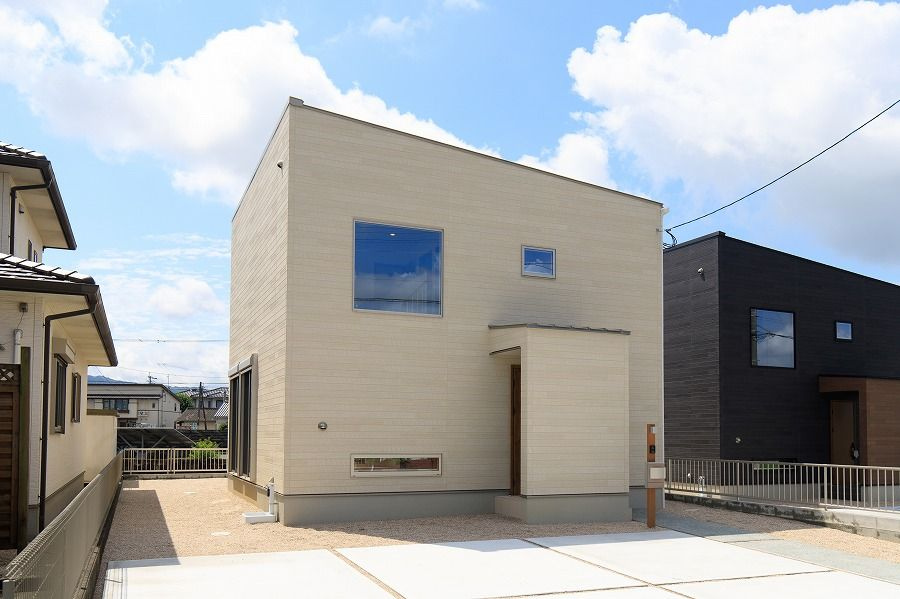 新築住宅)八女市納楚4号地の外観
