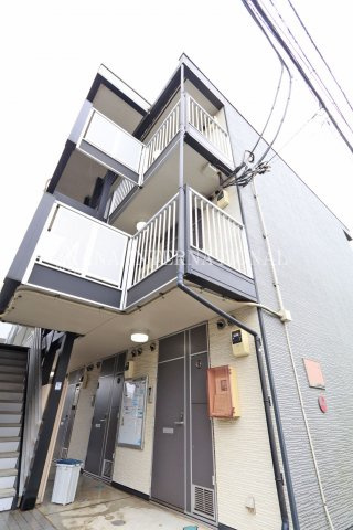 レオパレスプレジオの外観