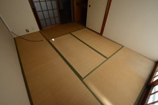 パールハイツ竹若の洋室