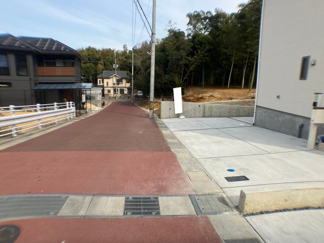 ◆限定５区画新規分譲◆収納豊富&設備満載の４ＬＤＫ♪クレイドルガーデン大山崎町円明寺第１の前面道路含む現地写真|前道