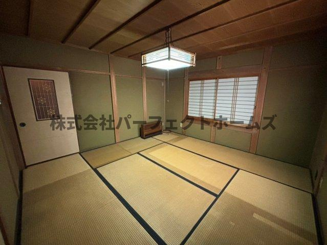 日本庭園付き古民家の和室|明るい和室です