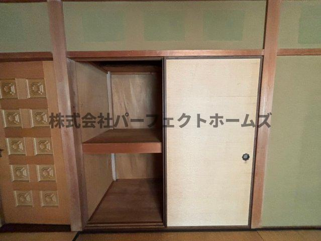日本庭園付き古民家の収納|毎日通るエントランスはこのようになっています