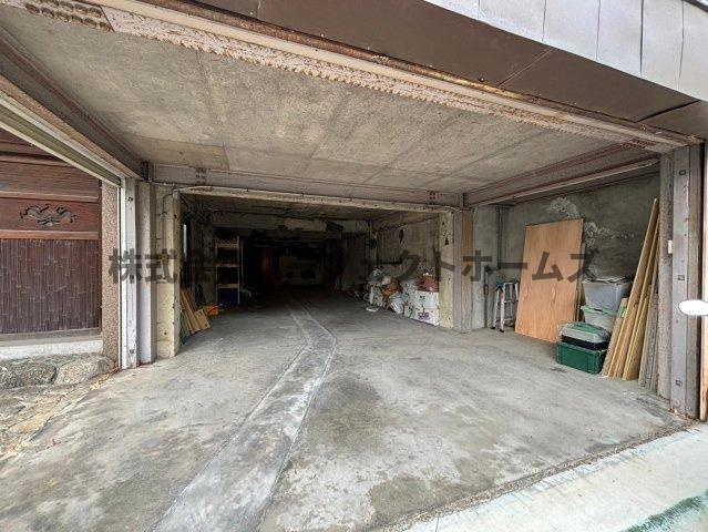 日本庭園付き古民家の駐車場|駐車場です