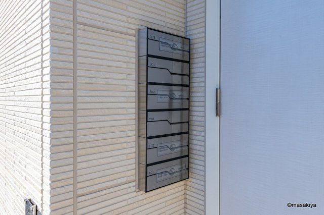 コラージュななせのエントランス