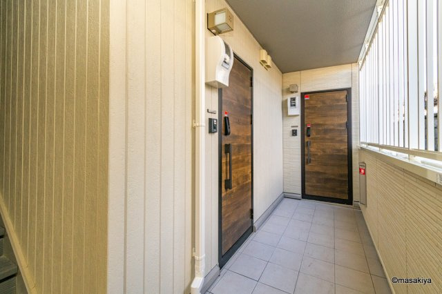 コラージュななせのエントランス