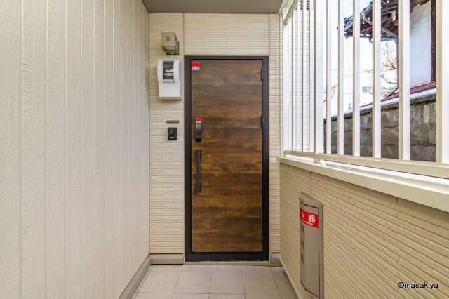 コラージュななせのエントランス