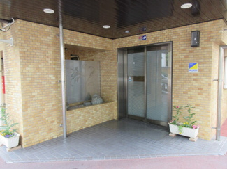 【エントランス】