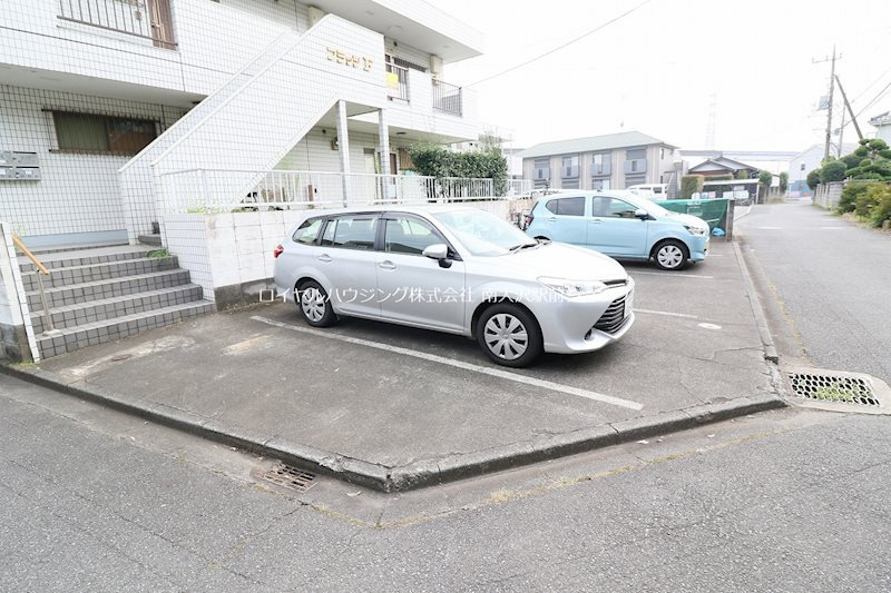 敷地内駐車場