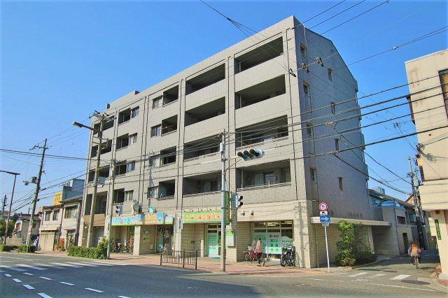 マレ ドゥ カルムの外観