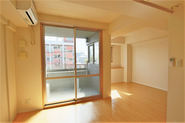 マレ ドゥ カルムのその他