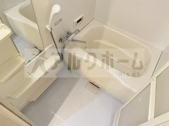 ツインコートいたくらの浴室