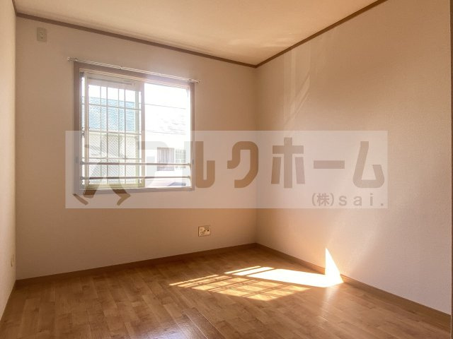 ツインコートいたくらの洋室