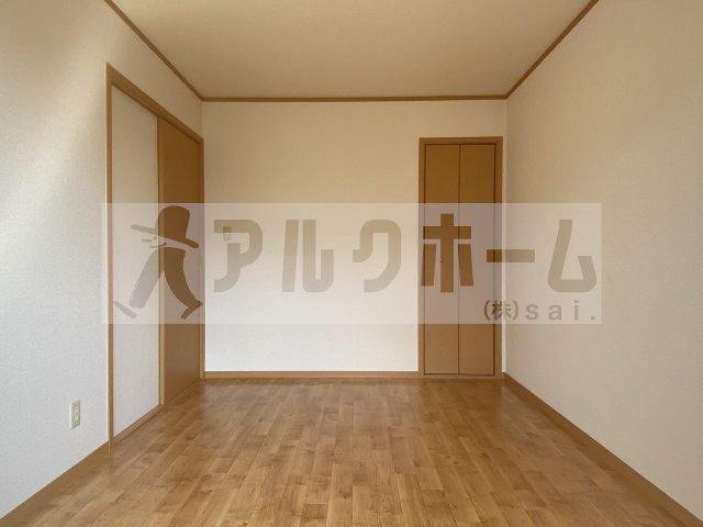 ツインコートいたくらの洋室