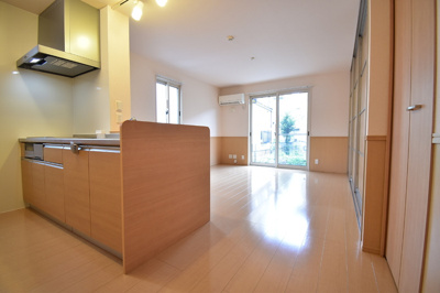 【居間・リビング】 | ルミエールドエスポワールⅡ