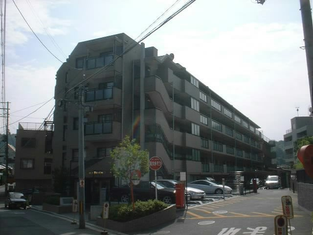 ライオンズマンション奈良帝塚山の外観