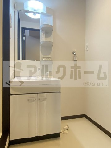 アクイラの独立洗面台