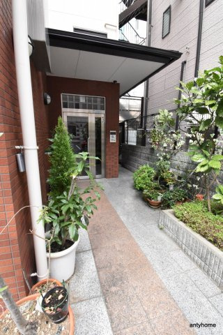エル・カスティージョ　仲介手数料無料のエントランス
