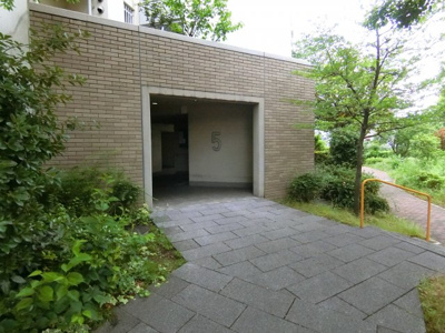 【エントランス】 | サンヴァリエ中百舌鳥5号棟