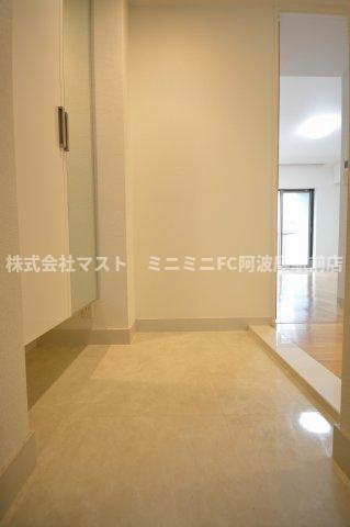 アーバネックス南堀江の玄関