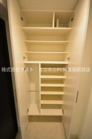 アーバネックス南堀江の収納