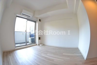 【居間・リビング】 | プレサンス大阪天満リバーシア | こちらのリビングで趣味の時間をお楽しみください