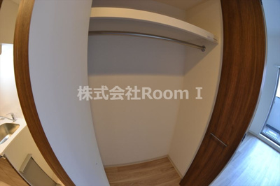 【収納】 | プレサンス大阪天満リバーシア | 便利な収納スペースです
※反転タイプ