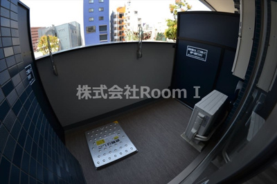 【バルコニー】 | プレサンス大阪天満リバーシア | お洗濯にも便利なバルコニー付き