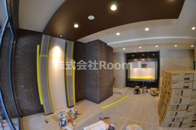 【エントランス】 | プレサンス大阪天満リバーシア | 落ち着いたエントランスです