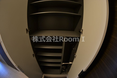 【玄関】 | プレサンス大阪天満リバーシア | シンプルで使いやすい玄関です