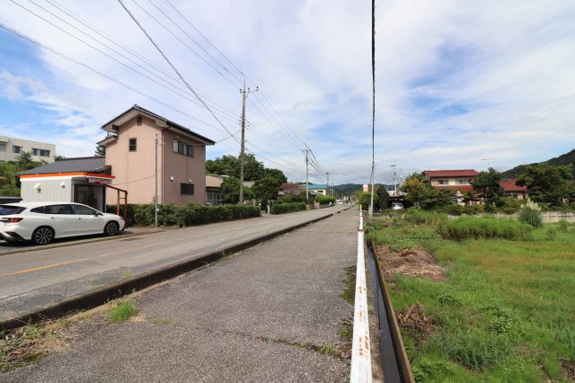 足利市大月町の売地の前面道路含む現地写真