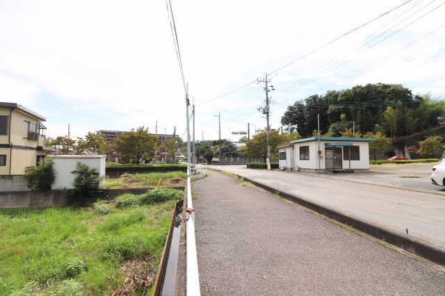 足利市大月町の売地の前面道路含む現地写真