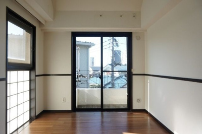 【居間・リビング】 | COMINOS弐番館 | 他の部屋の写真です