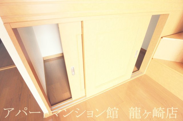 レオパレス山久の収納