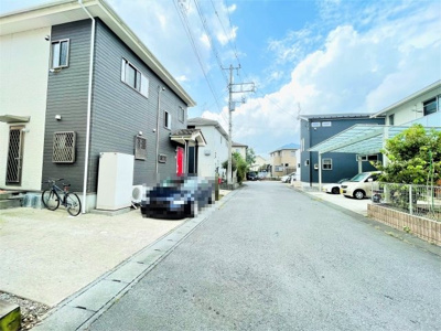 【前面道路含む現地写真】 | つくばみらい市筒戸中古住宅