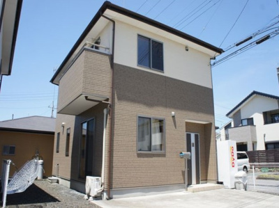 【外観】 | グレースヒルズⅢ | 二階建て貸家です♪