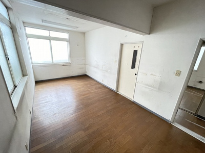 【洋室】 | ジャルダンC | 2階・二面採光洋室9帖のお部屋です♪広めの空間でゆったり過ごせそうですね♪