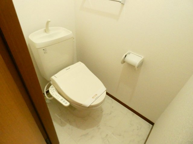 エリヤのトイレ