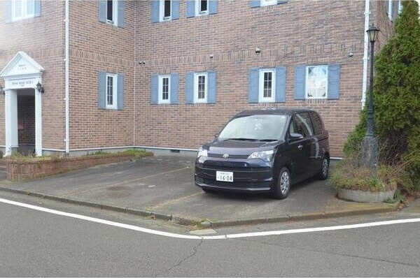 湘南マナーハウス５の駐車場