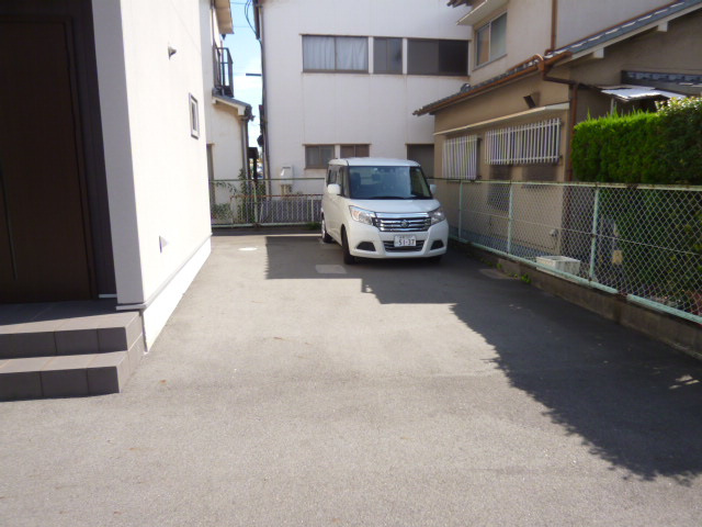 連島中央一戸建の駐車場