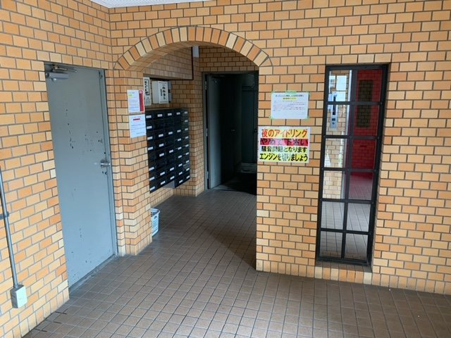 ガーデンハイツ飯坂2のエントランス