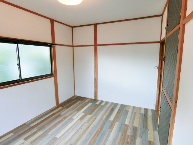 松ケ谷ロ貸家の洋室
