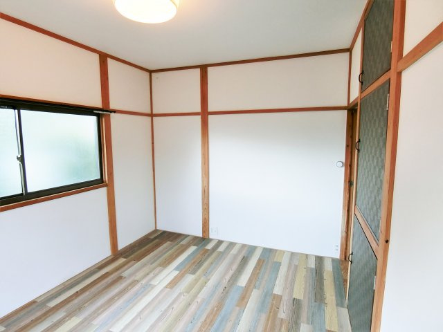 松ケ谷ロ貸家の洋室