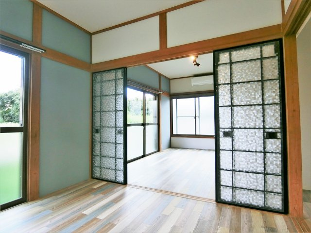 松ケ谷ロ貸家の洋室