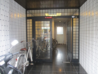【エントランス】 | プティハイム菅原 | エントランスです