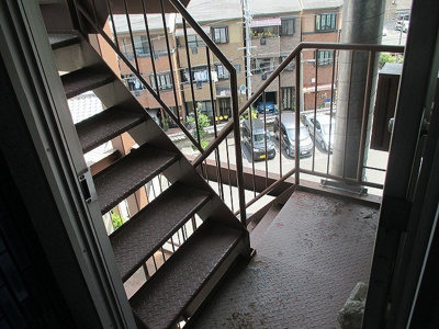 【その他共用部分】 | プティハイム菅原 | 共用階段です