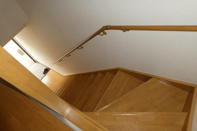 マーヴェラスAのその他|階段