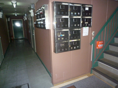 【エントランス】 | ディバージョン久宝寺 | 毎日通るエントランスはこのようになっています