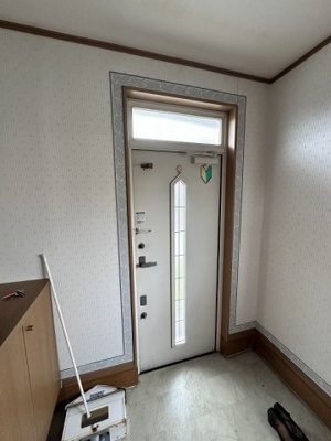 【玄関】 | 大田原市本町1丁目 1100万円　中古住宅